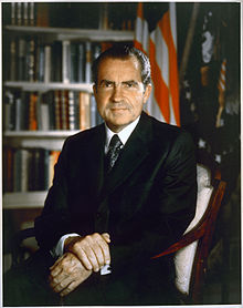 220px-Nixon_Official_Presidential_Portrait%2C_07-08-1971restoredh.jpg