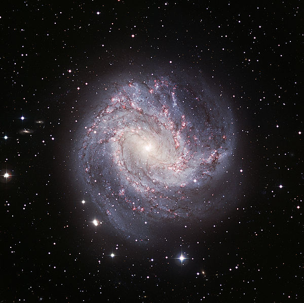 600px-M83_-_Southern_Pinwheel.jpg