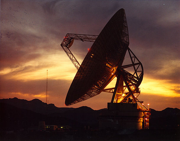 609px-Goldstone_DSN_antenna.jpg