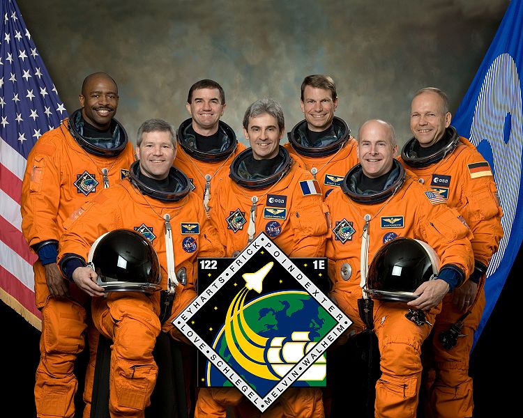 750px-STS-122crew.jpg