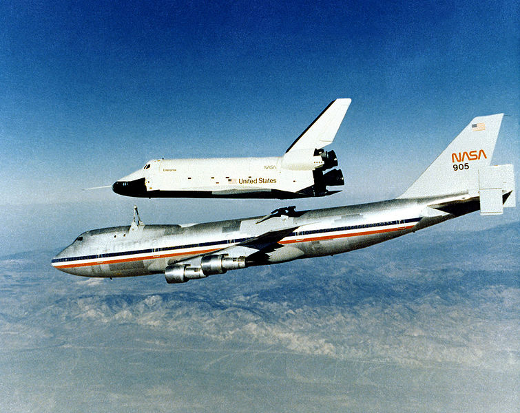 755px-Enterprise_Separates_from_747_SCA_for_First_Tailcone_off_Free_Flight.jpg