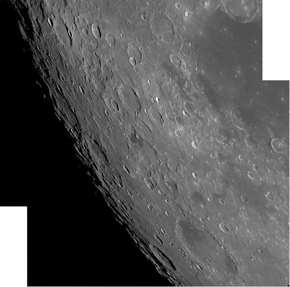 799756Moon202839021117ASF300lapl5ap235stitch.jpg