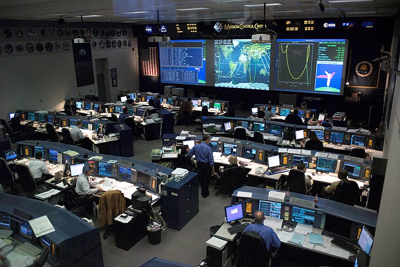 800px-Mission_control_center.jpg