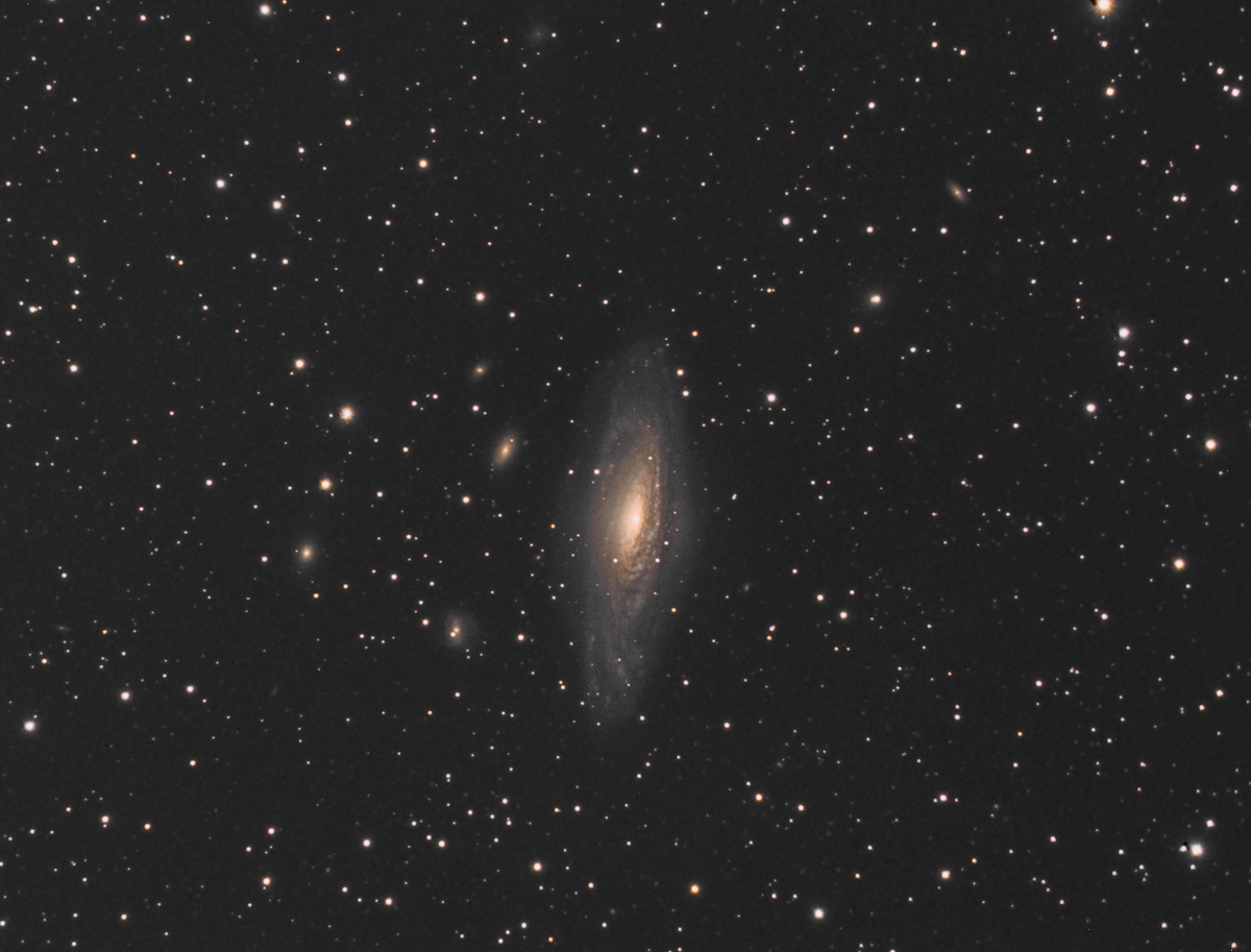 900046NGC73311200.jpg