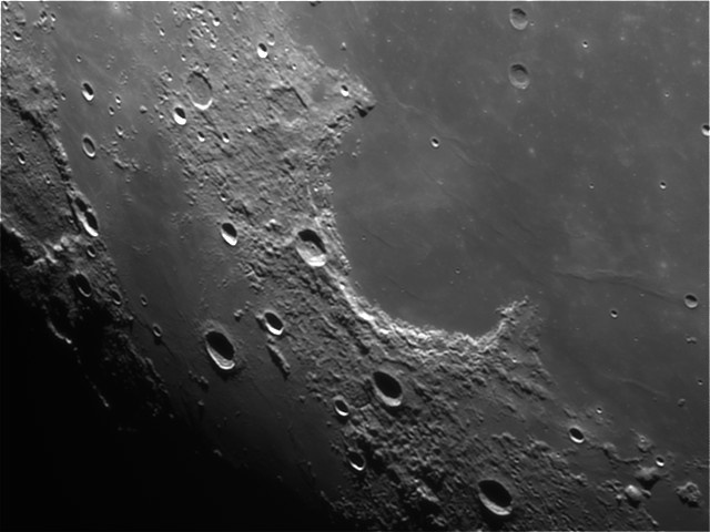 933909lune4.jpg