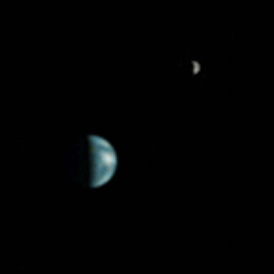 Earth_and_Moon_from_Mars_PIA04531.jpg