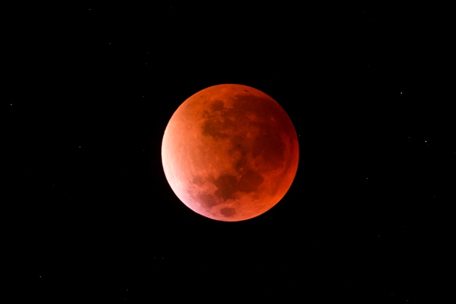 Eclipse_Lune_20150928_640x480_5.jpg