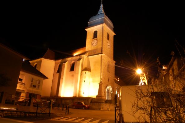 Eglise_eclairee.jpg