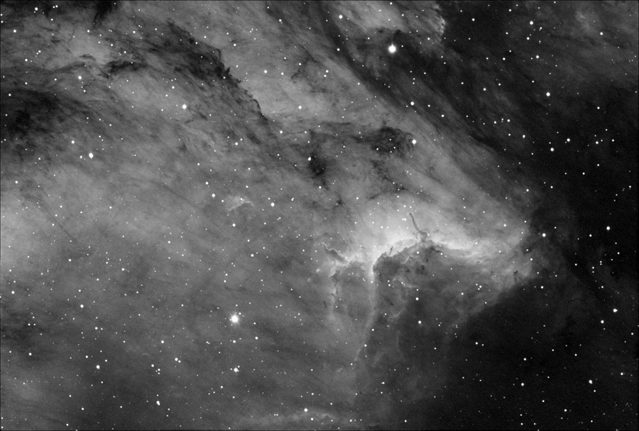 IC5067-20090523-Halpha_pour.jpg