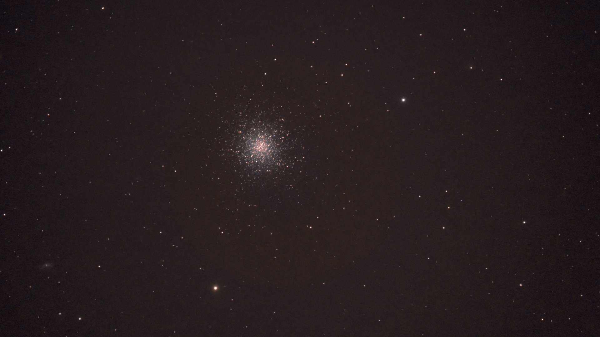 M13-intes08x-20170614-50x10s-3200ISO.jpg