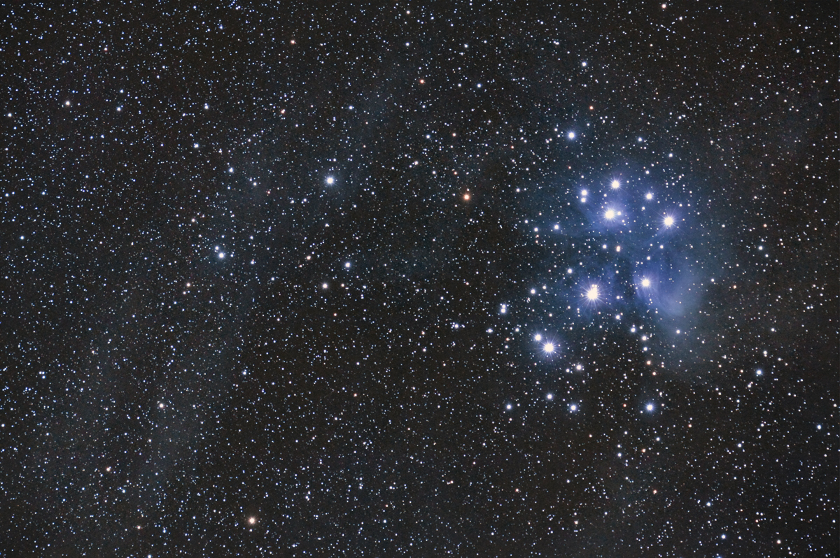 MESSIER45-M45-PLEIADES-COOLINGSTARBOX-SIGMA170-500-APO-A-250-2011-BERNIER-FRANCOIS.jpg