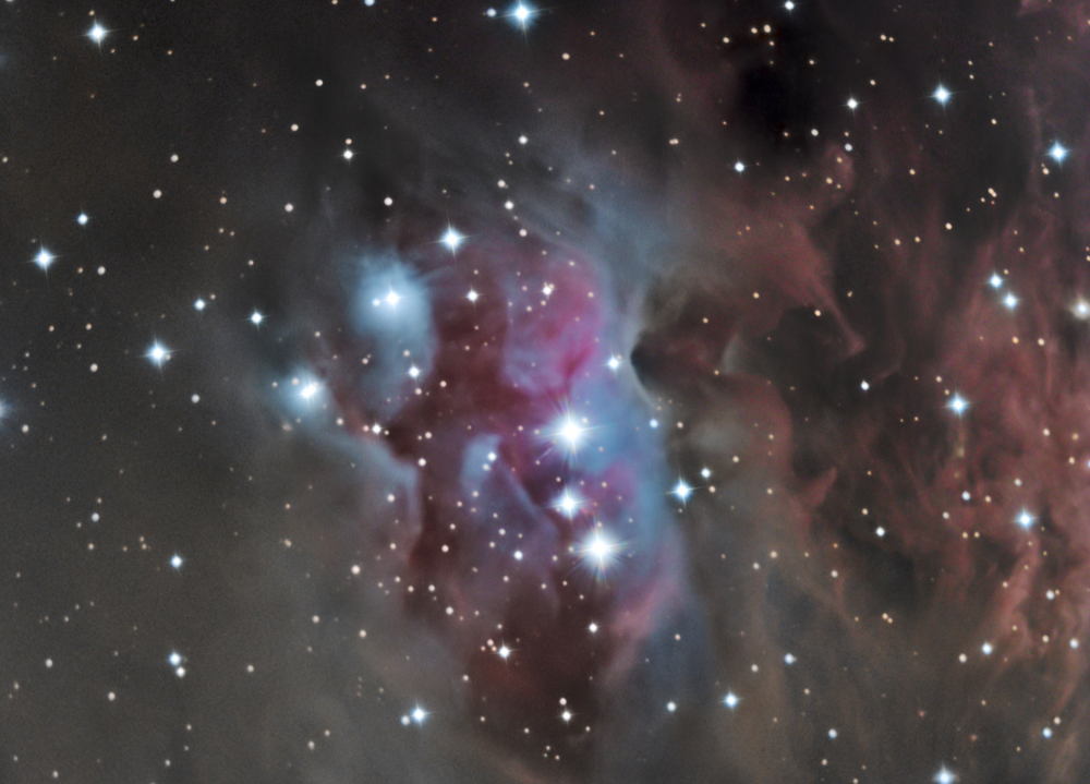 NGC1977-RUNNINGMAN-NEBULA-BERNIER-FRANCOIS-2013.jpg