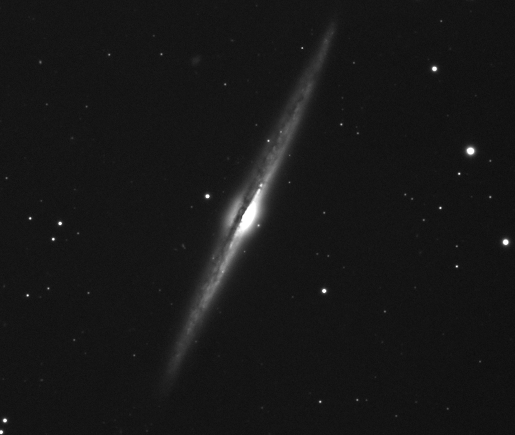 NGC4565L-mars2010-barbz-crop150pct-r.jpg