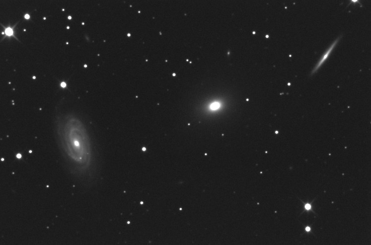 NGC5985_fondciel.jpg