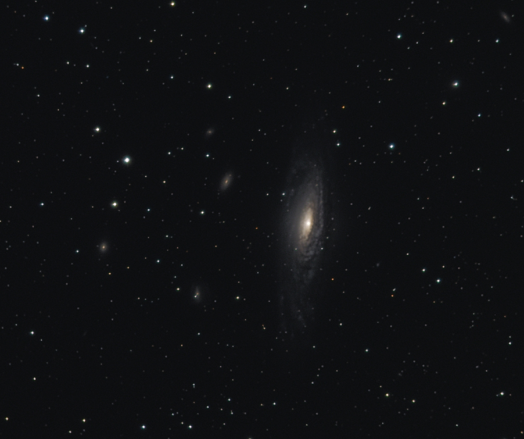 NGC7331-RVB-dell.jpg