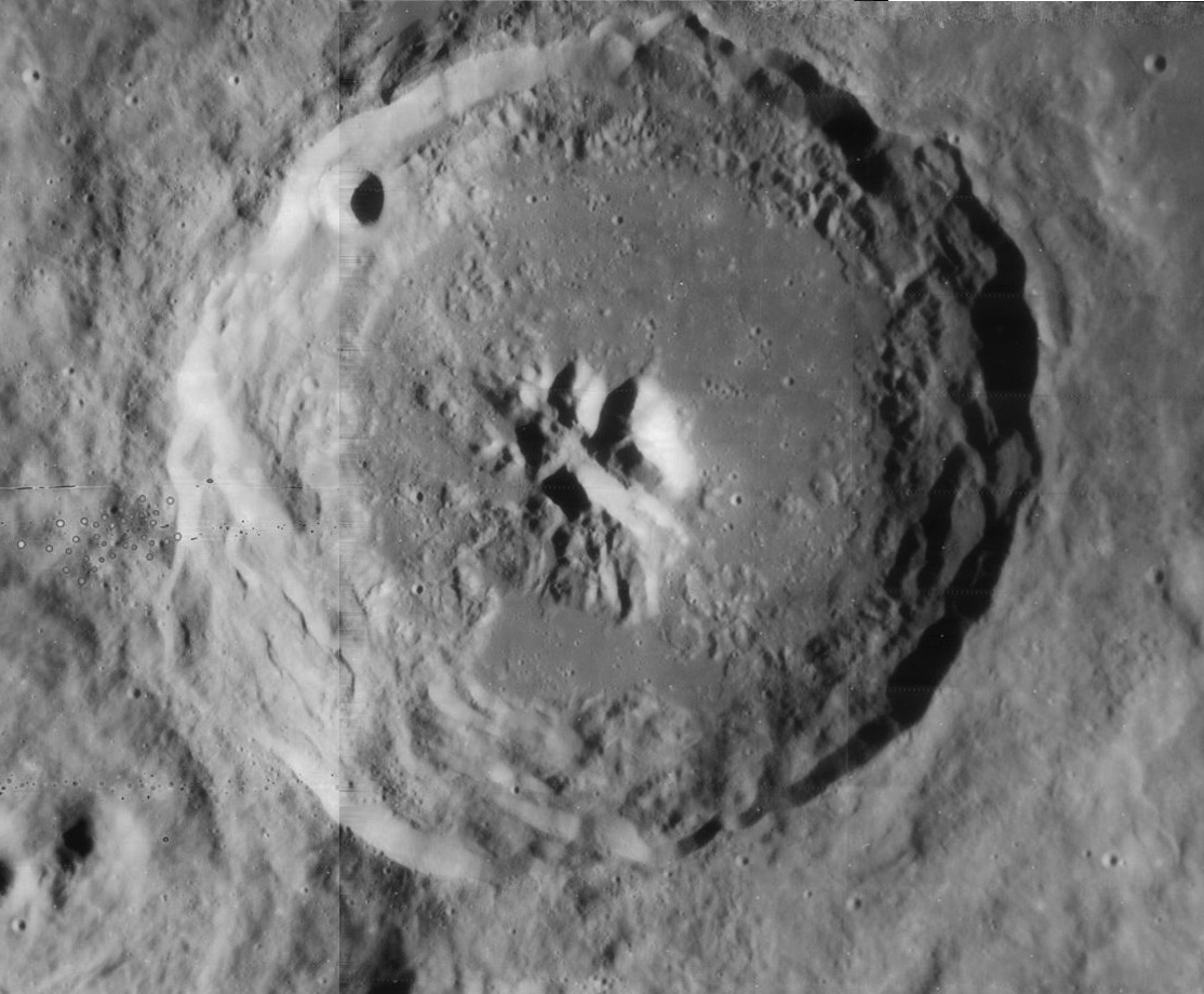 Theophilus_crater_4077_h2_4084_h2.jpg