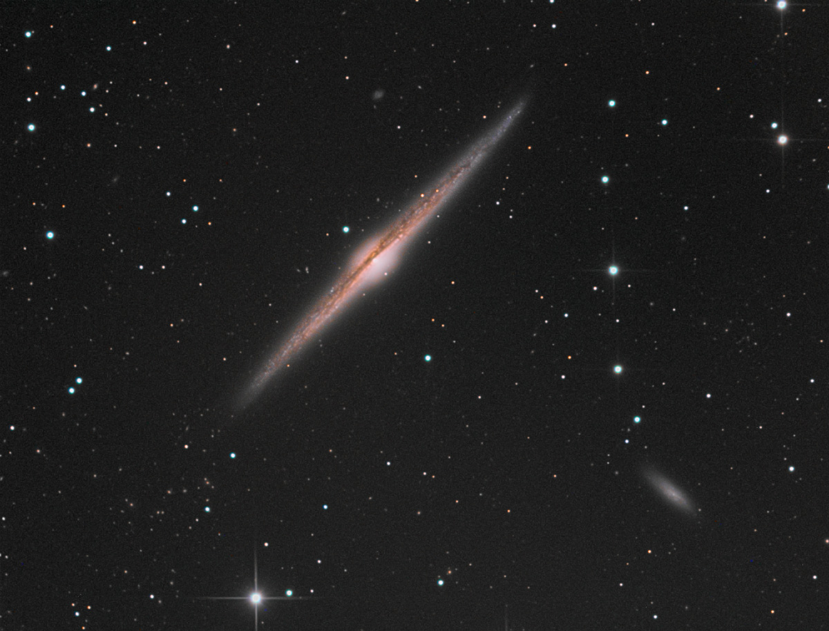 ngc4565lrvb2.jpg?psid=1