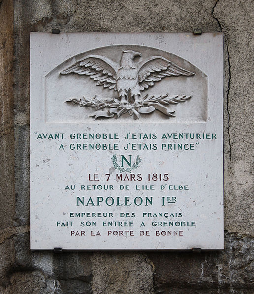 516px-Grenoble_-_plaque_de_la_route_Napol%C3%A9on.JPG