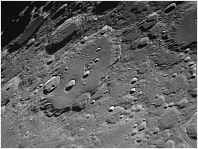 clavius_5_4_09.jpg