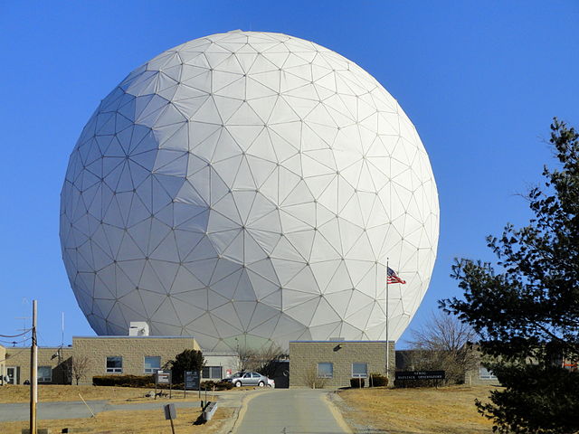 640px-Haystack_Radio_Telescope_-_Haystack_Observatory_-_DSC04026.JPG