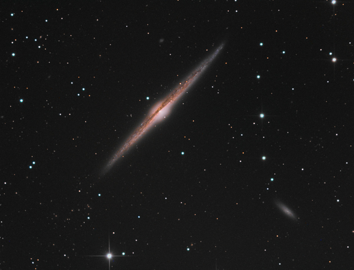 ngc4565lrvb_clean.jpg?psid=1