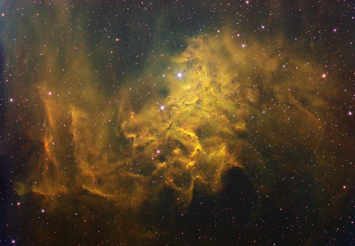 ic405_rha_120206_800px.jpg