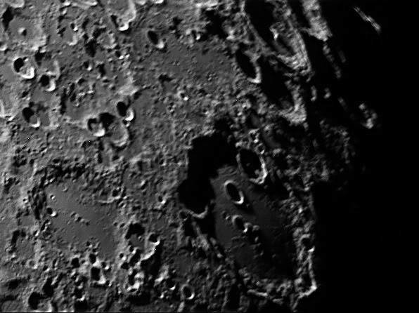 luna_20120201_02.jpg