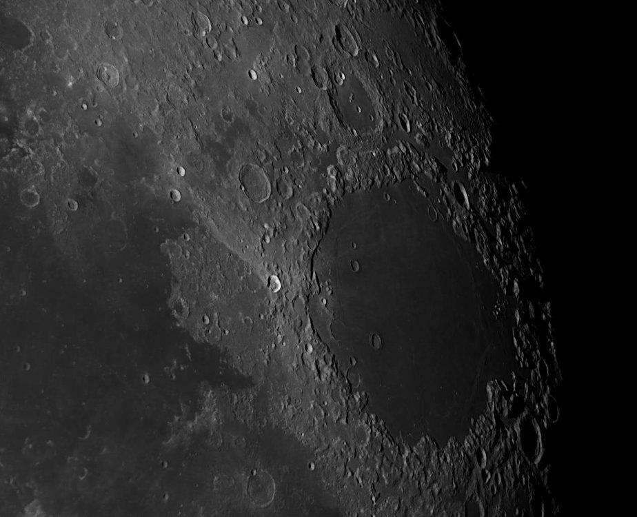 luna_20120804_03a.jpg