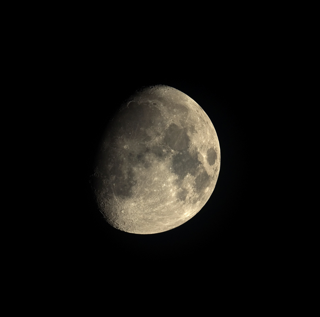 lune310512unc200r.jpg