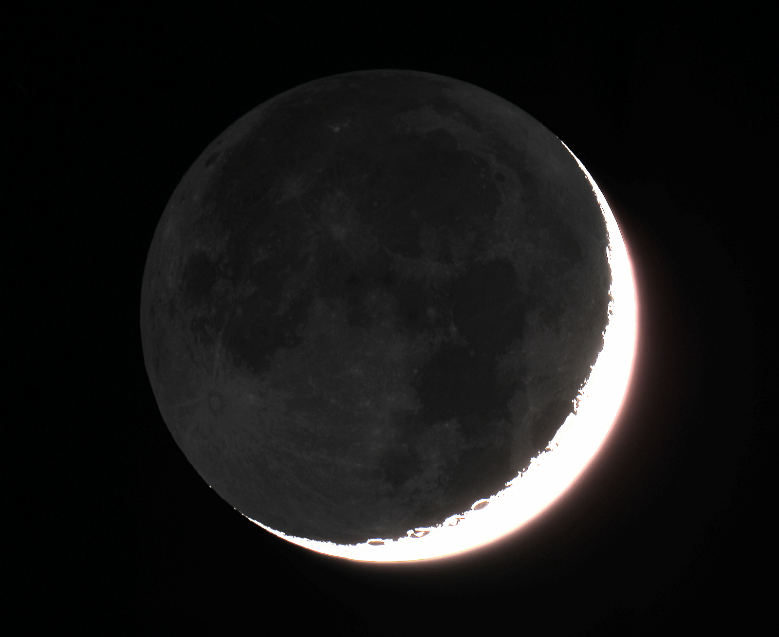 lune_9avril2016_19h25tu.jpg