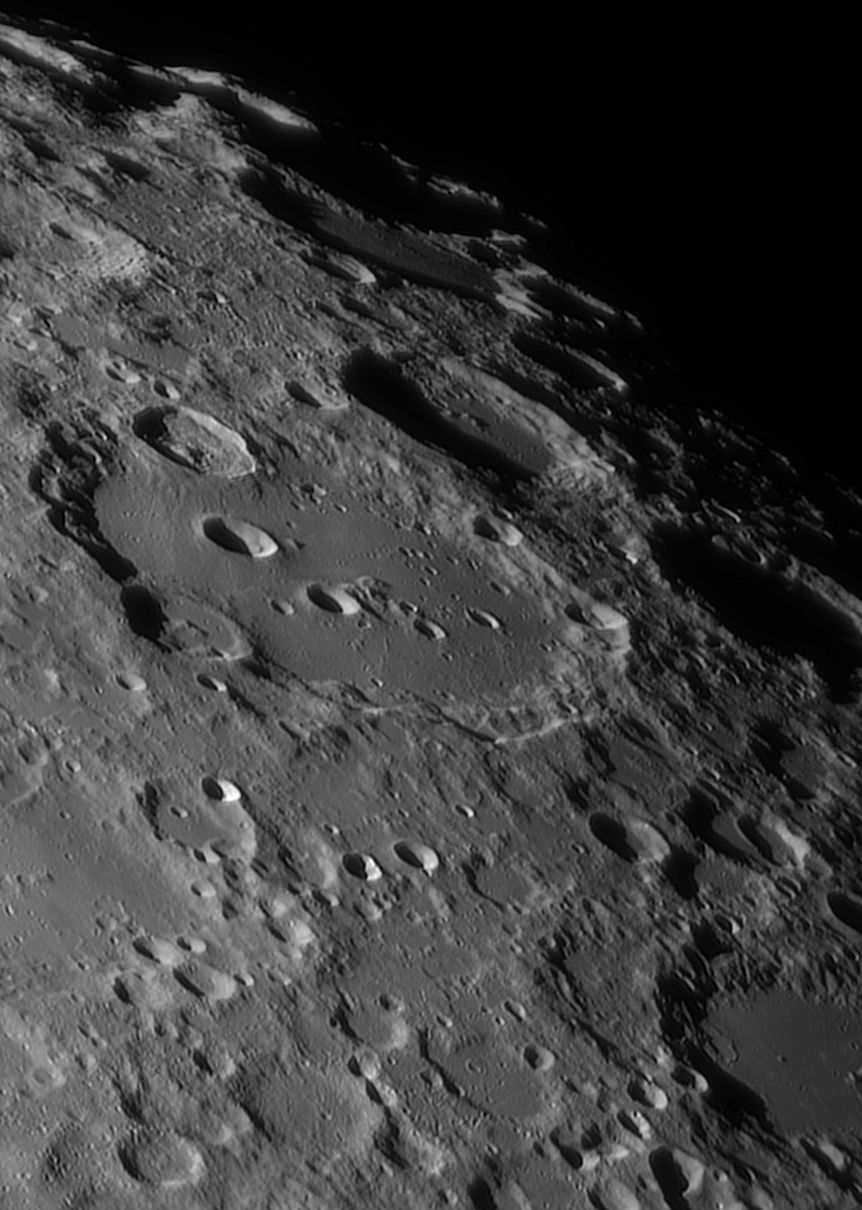 lune_clavius_18mars2016_22h07tu.jpg