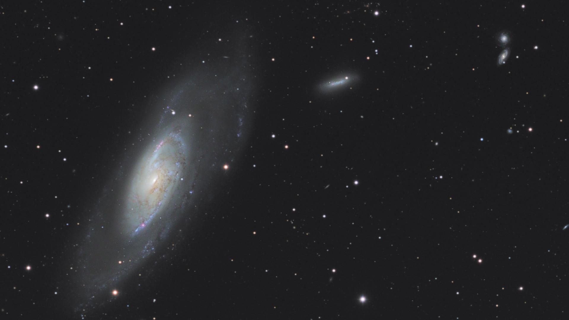 m106.jpg