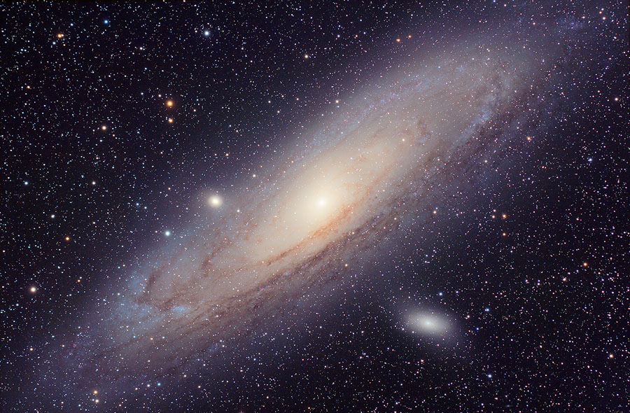 m31_andromeda_galaxy_by_zesly-d4bx8dn.jpg