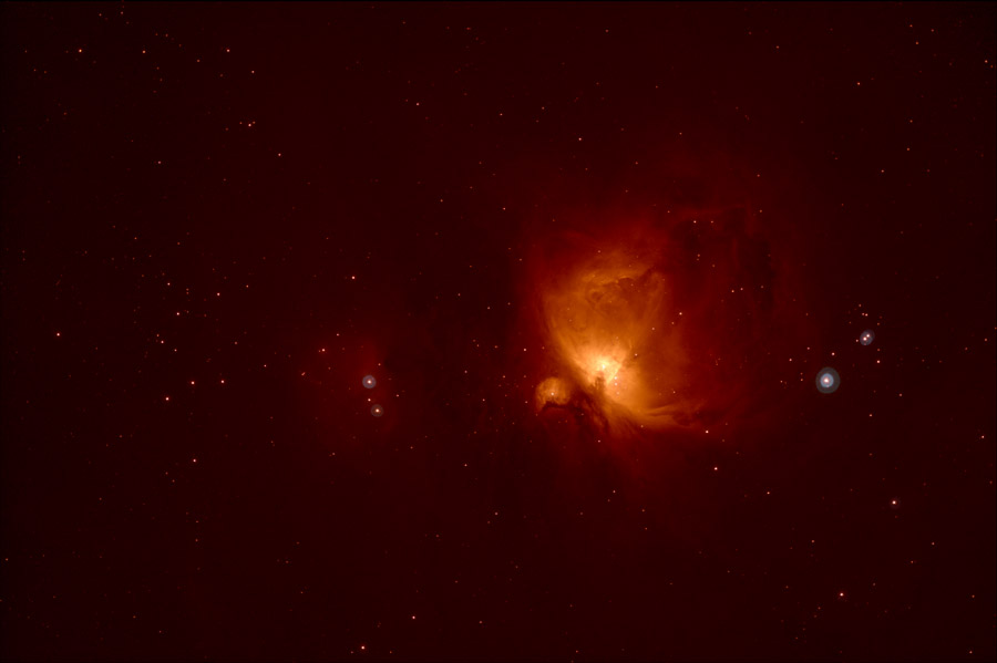 m42-30_Halpha-900x600.jpg