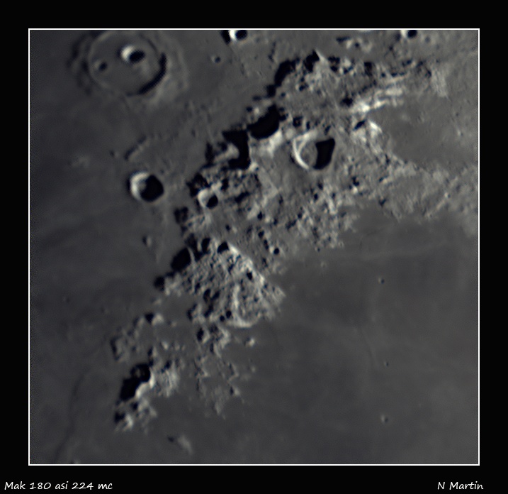 moon_210.jpg