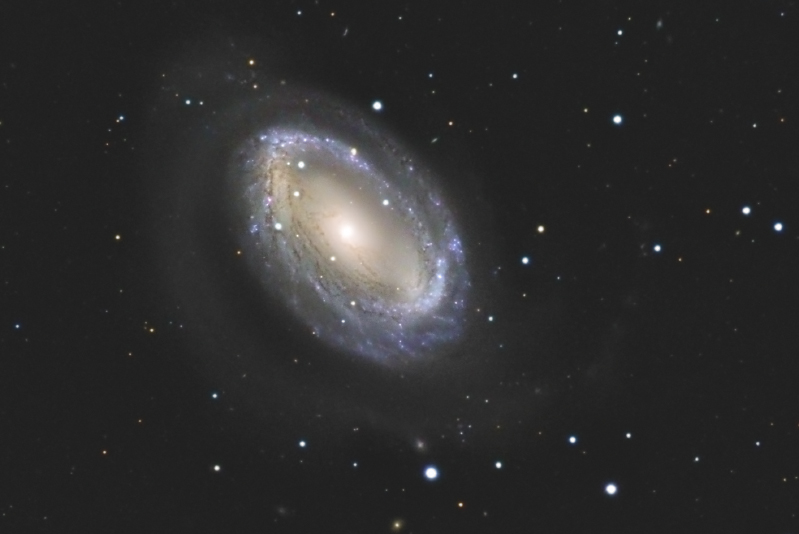 ngc4725_104017.jpg