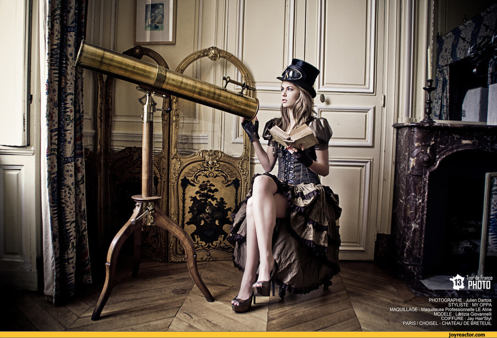 photo-steampunk-girl-telescope-784445.jpeg