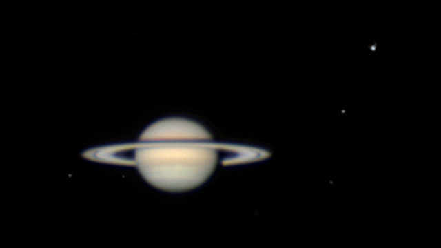 saturne_20110705_satellites.jpg