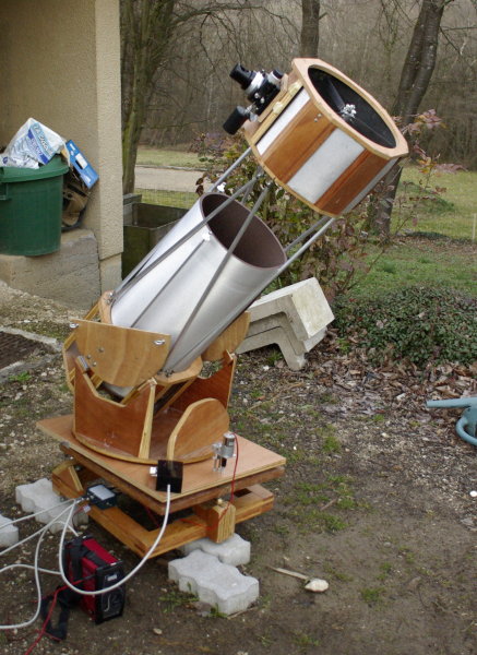 telescopesurtable.jpg