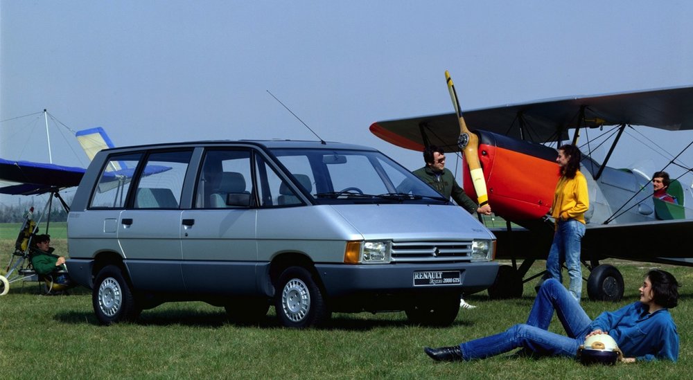 the-renault-espace-a-nod-to-practicality-and-usability_2.jpg