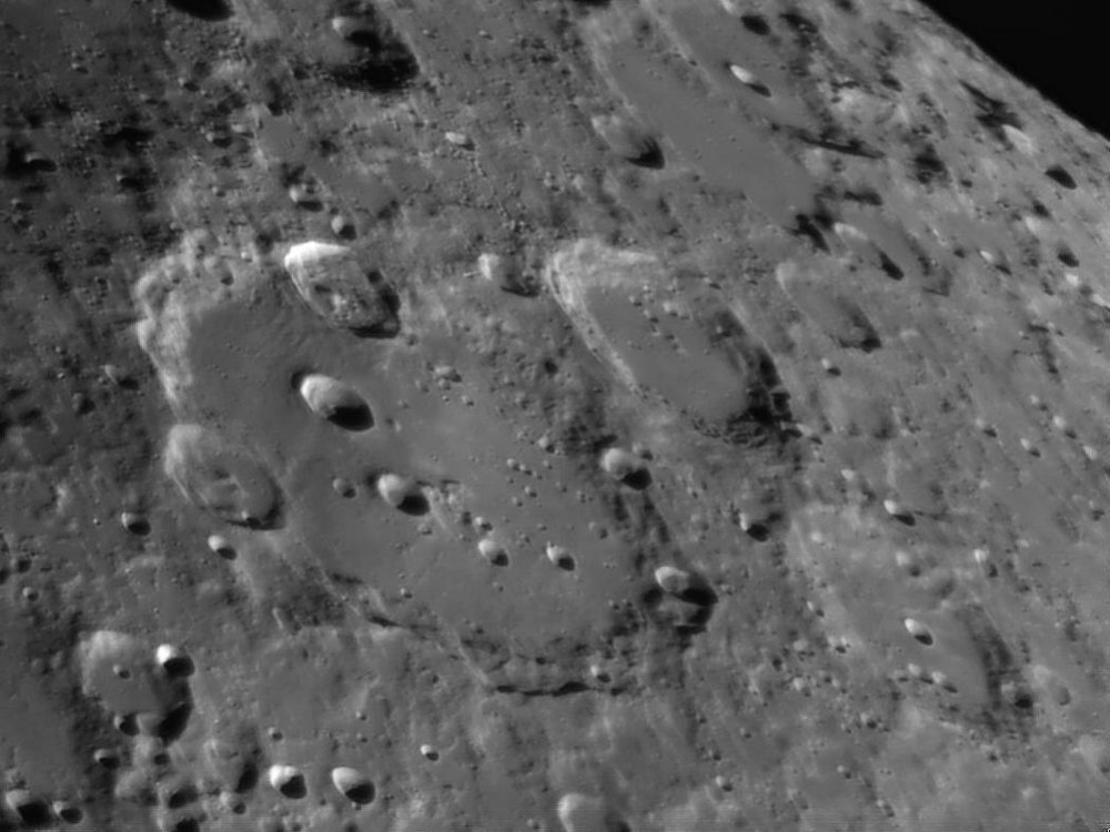 Clavius1.thumb.jpg.490660cfc9e4e976d0304d4dc518dd25.jpg