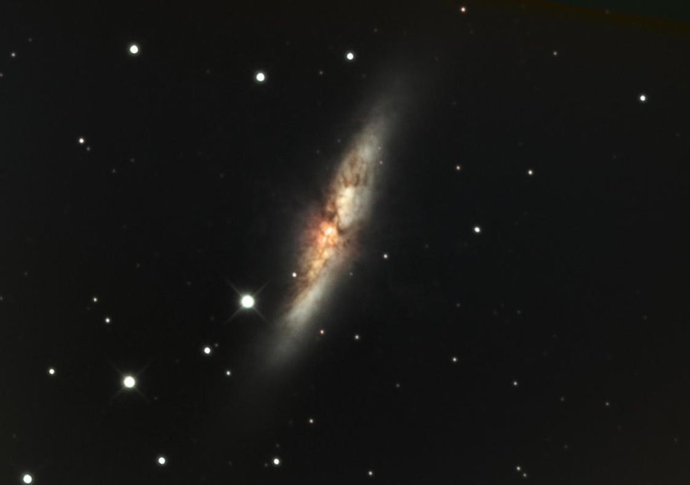 M82.thumb.jpg.3a1cccba97dfca8fa926c0163fb7377a.jpg