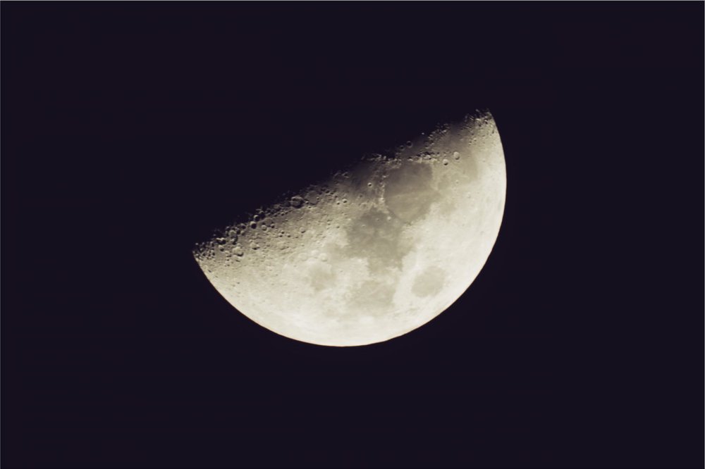 lune21rt_.thumb.jpg.5b42de3b856374336258a091e3b6a58f.jpg