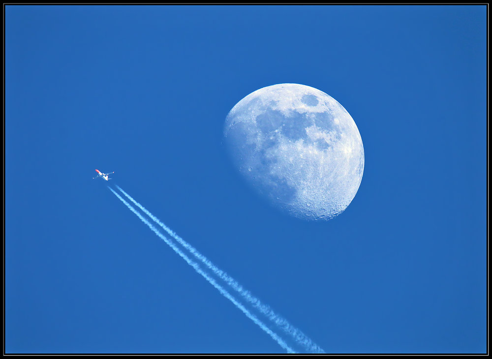 Lune, Avion 2018.06.jpg