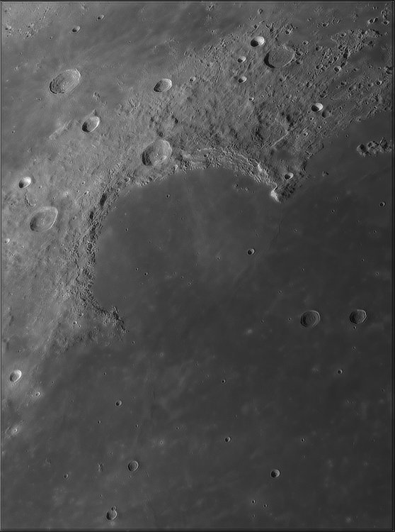 Moon_064718_newtonx2-720ap40_grad4_ap1833-astra1.jpg