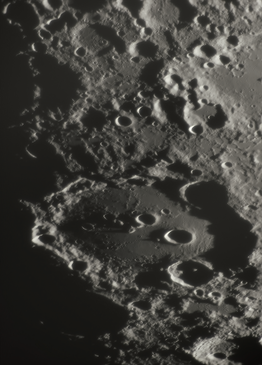 Moon_220710_N300x3-112ap48_grad5_ap1113-astra4.png