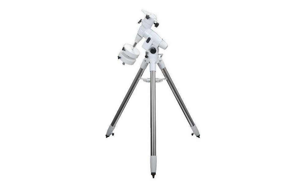 telescope-newton-sky-watcher-2001000-sur-neq5-motorisee.jpg